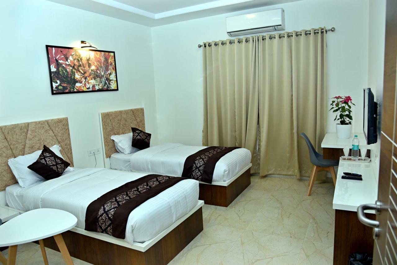 Hotel Grand Ecotel, Aurangabad Bagian luar foto